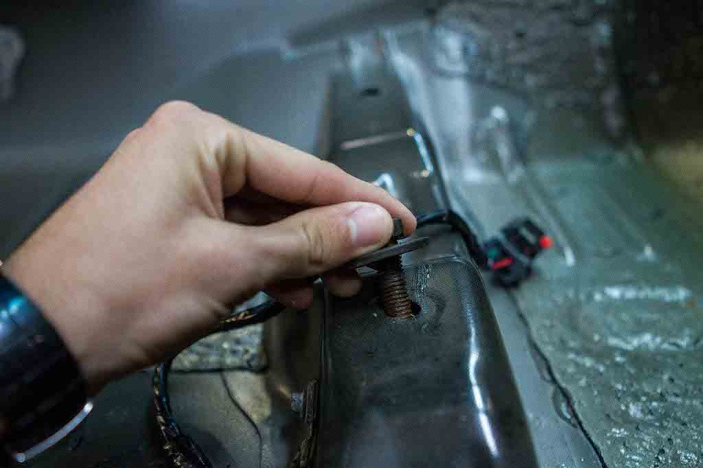 How to Find a Car Water Leak and Fix it in 5 Steps
