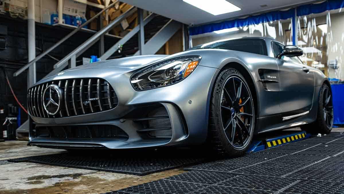Mercedes with matte wheels
