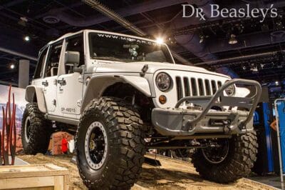 White Jeep Rubicon