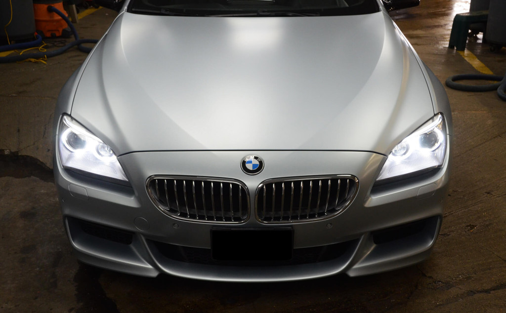 Frozen Silver BMW 650i hood