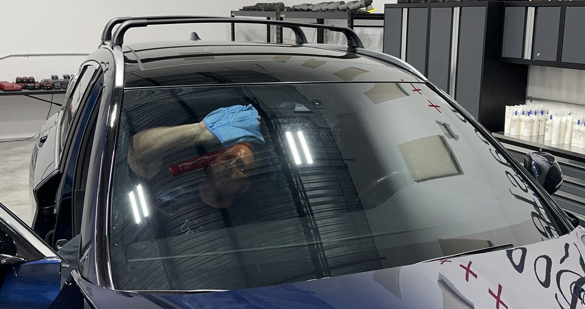 The Best Way to Clean Car Windows