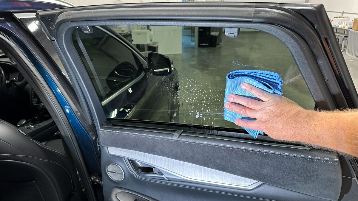 How to Clean Car Windows