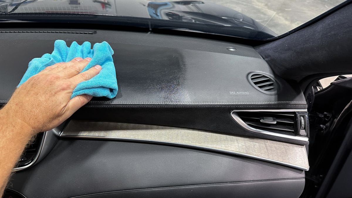 How to Clean Car Windows