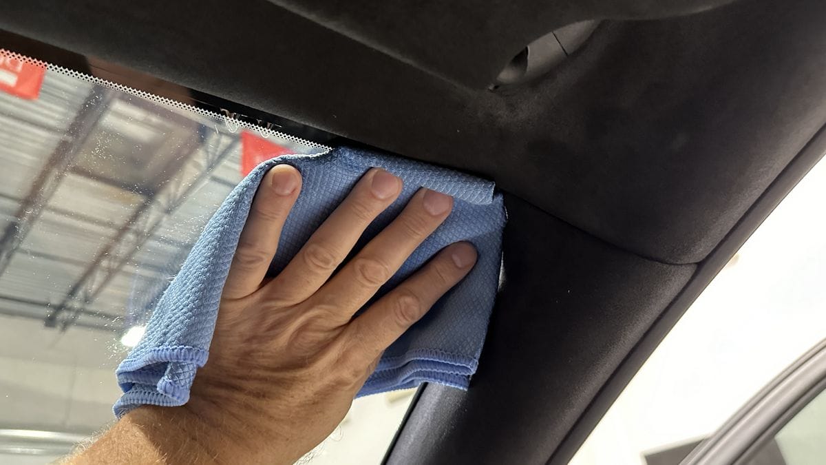 How to Clean Car Windows