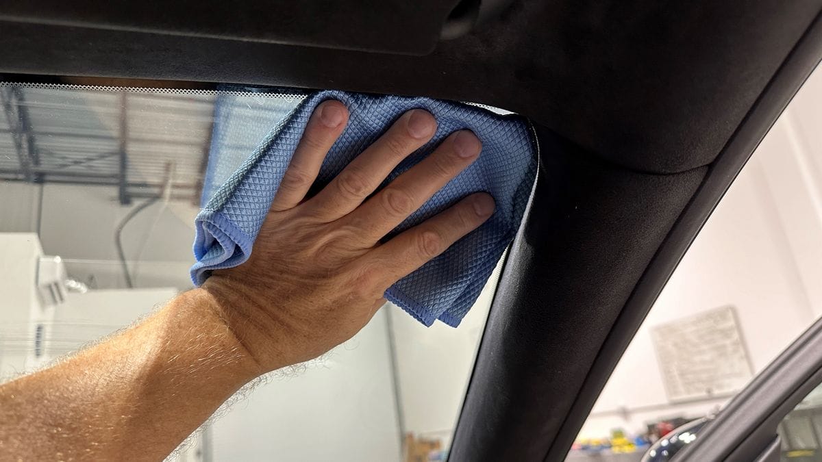 How to Clean Car Windows