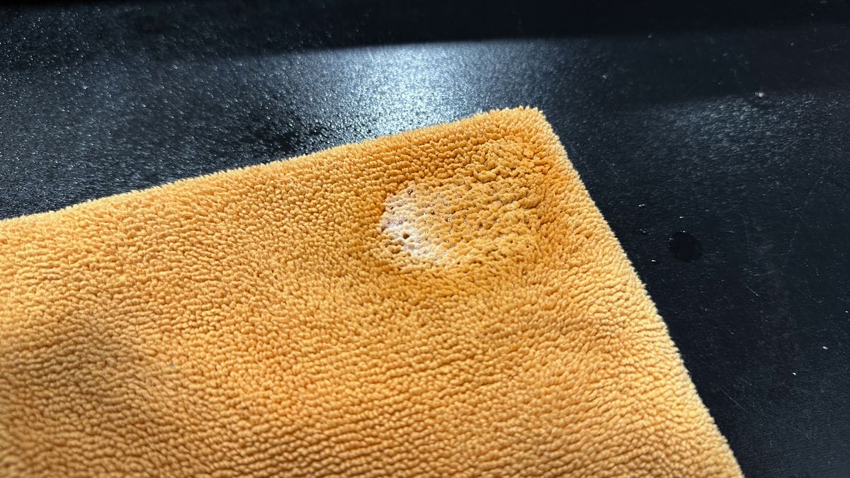 How to Clean Car Windows