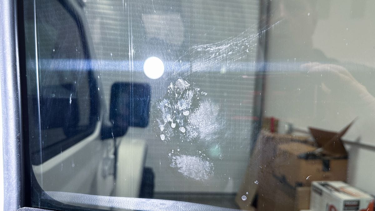 How to Clean Car Windows