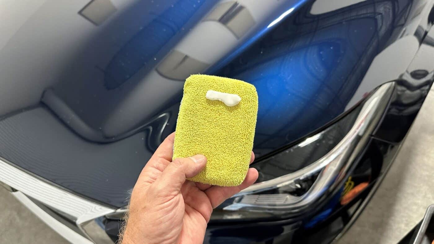 Polish on hand polishing pad