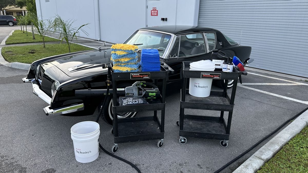 Supplies for washing a black car