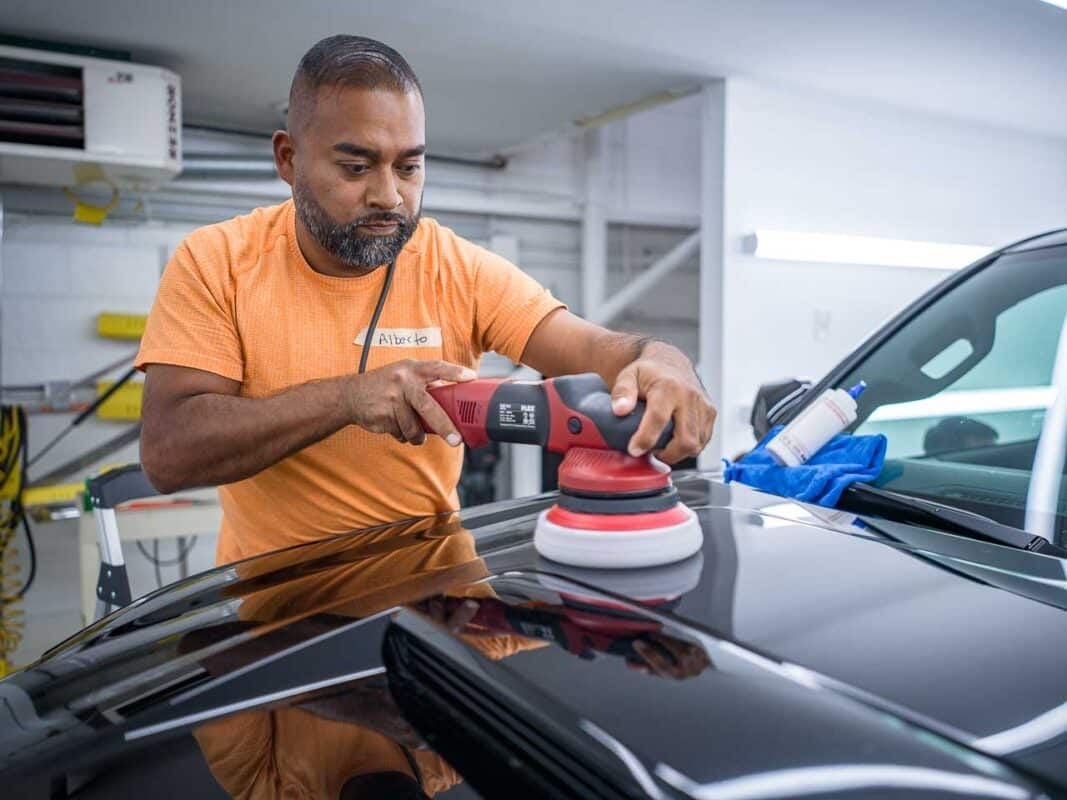 Auto detailing class in Chicago
