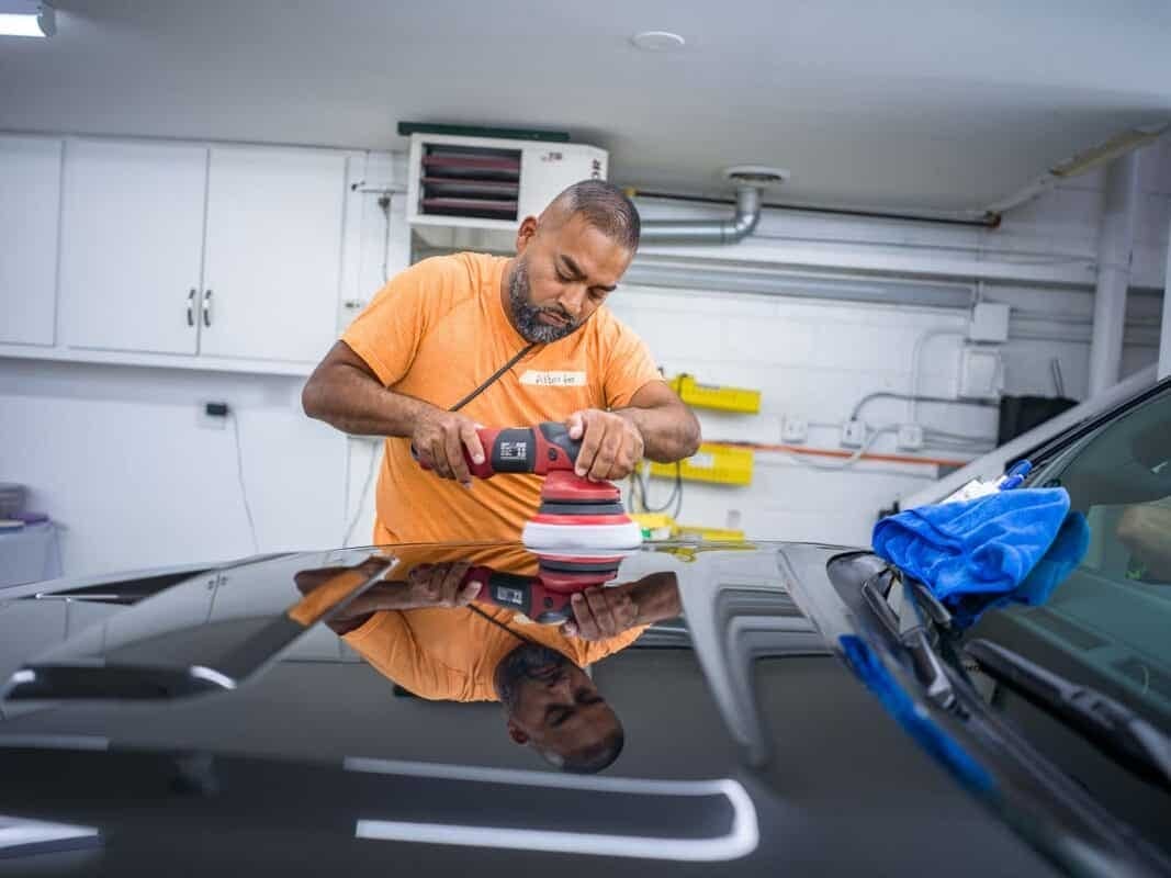 Auto detailing class in Chicago