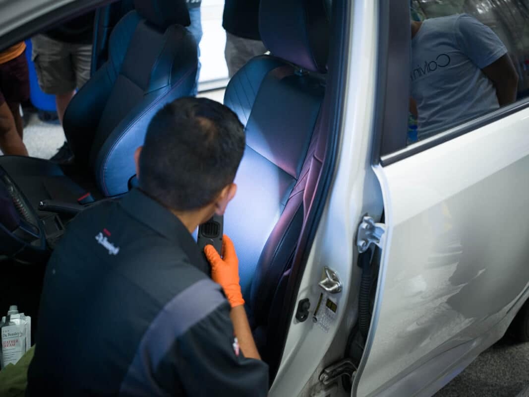 Auto detailing class in Chicago