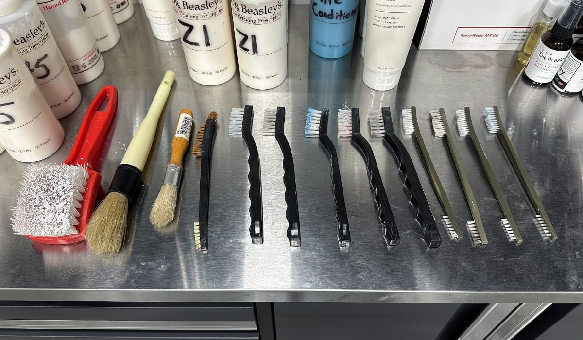 Detailing brushes for detailing class