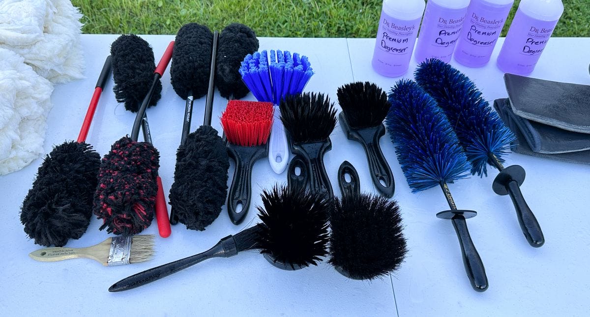 Brushes for extreme prep washing