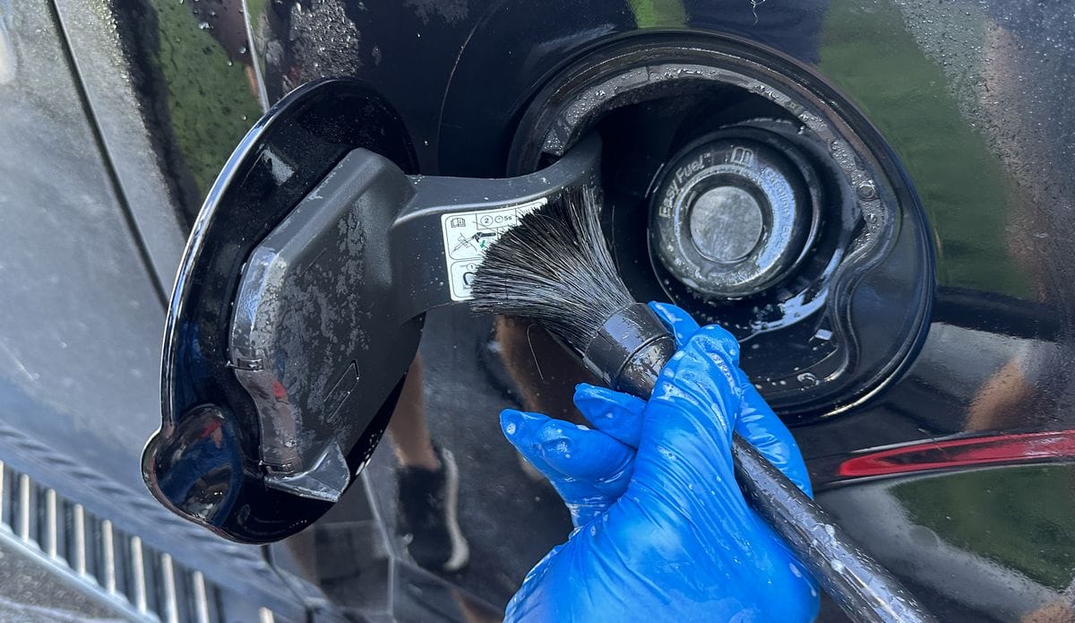 Washing truck for detailing class