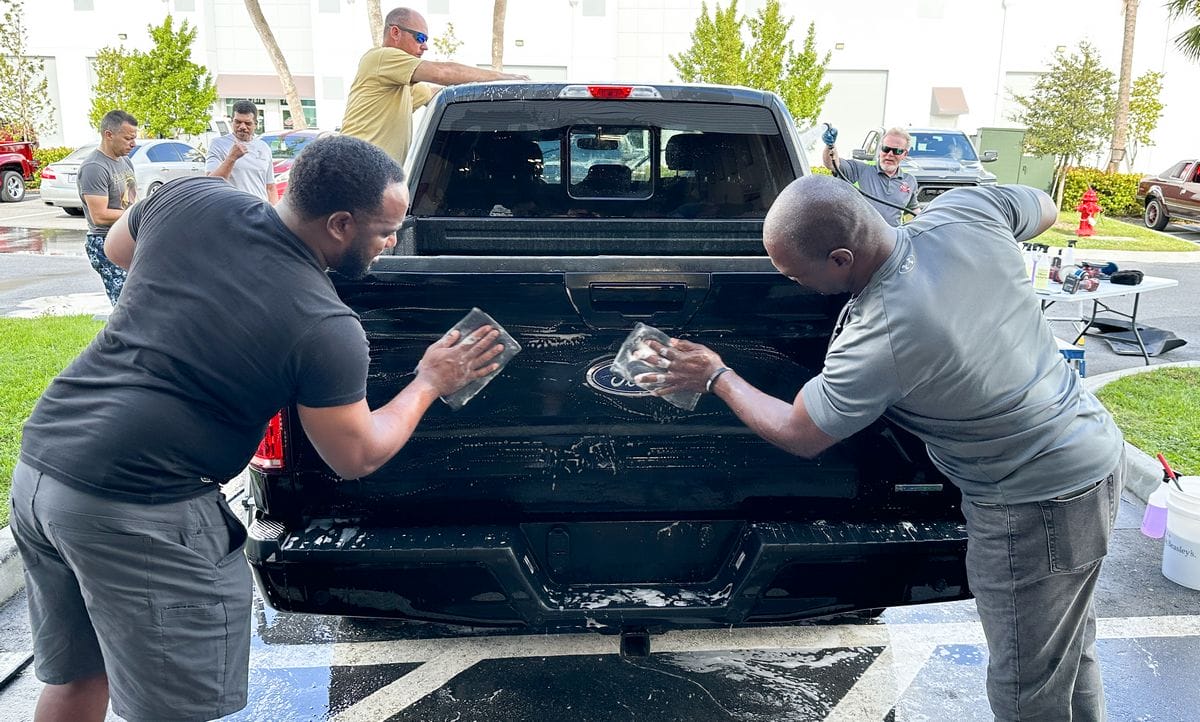 Claying truck for detailing class