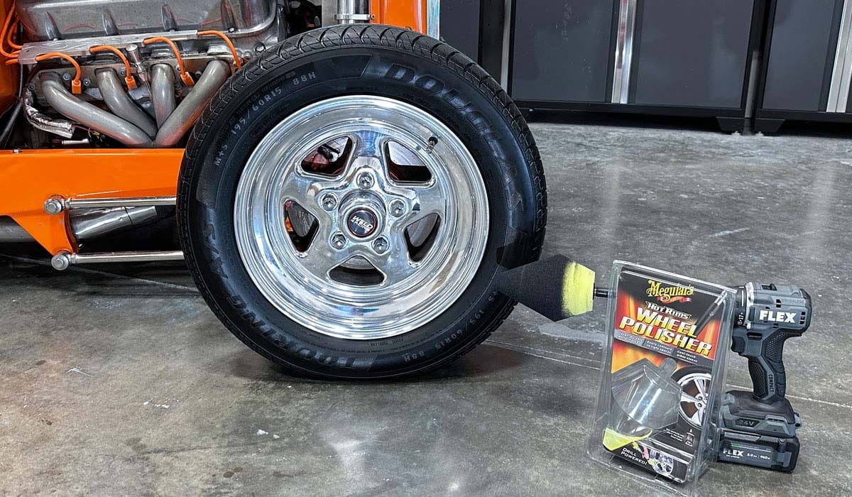 Wheel polished with Meguiar's Hot Rims Wheel Polisher