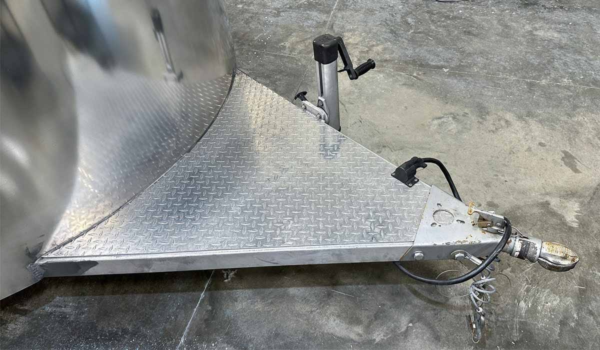 Oxidized diamond plate aluminum
