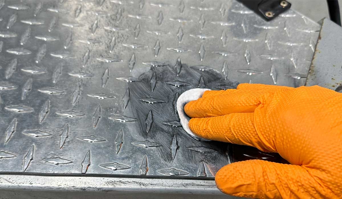 Hand polishing aluminum to a mirror finish