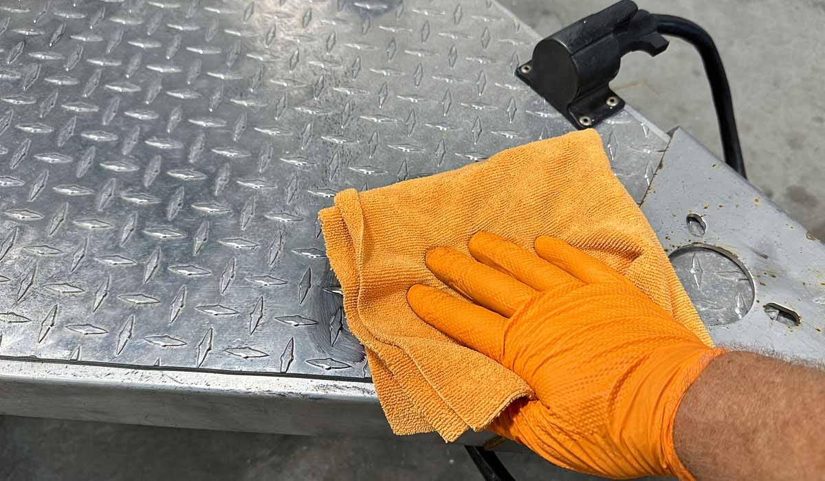 Hand polishing aluminum to a mirror finish