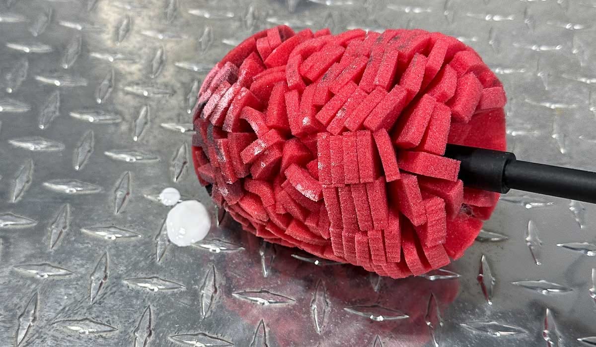 Polishing diamond plate aluminum with polishing ball