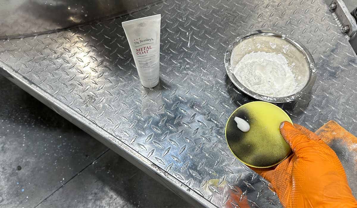 Ceramic coating aluminum diamond plate