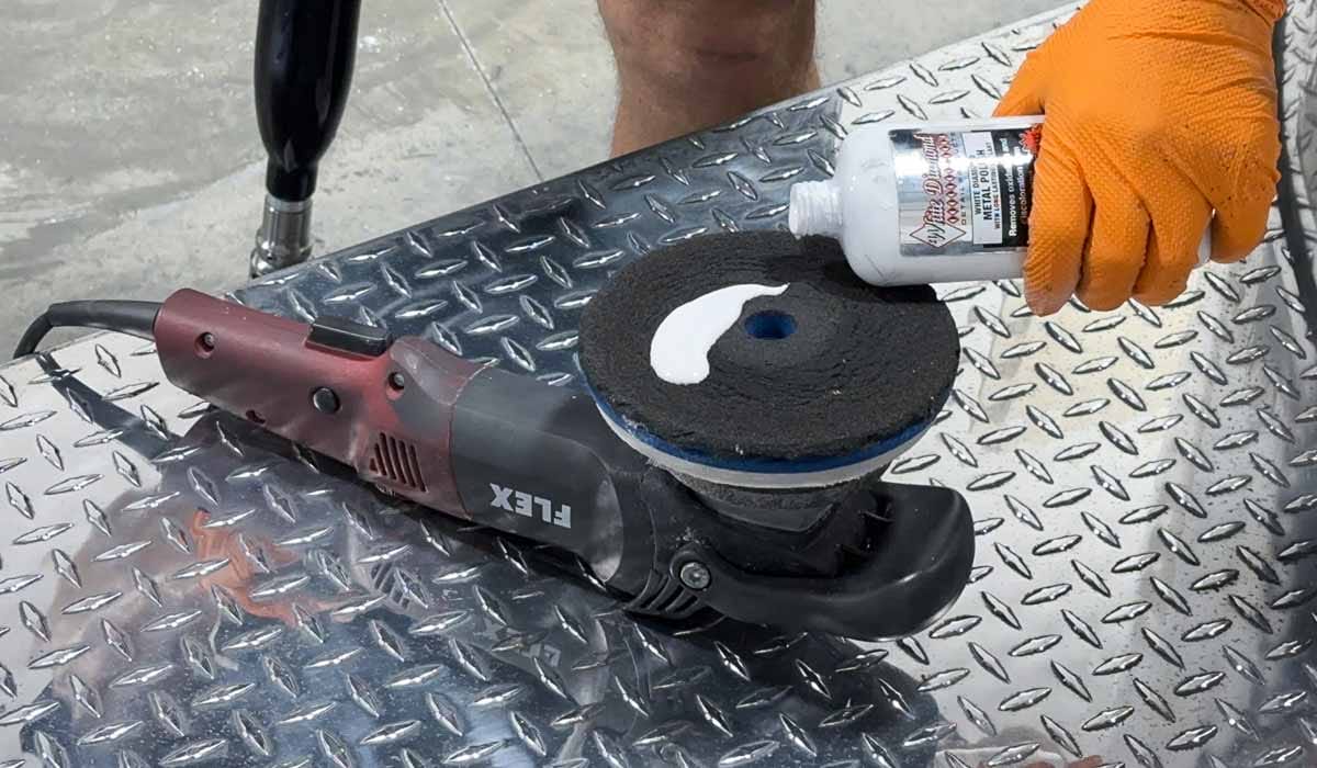 Polishing aluminum diamond plate