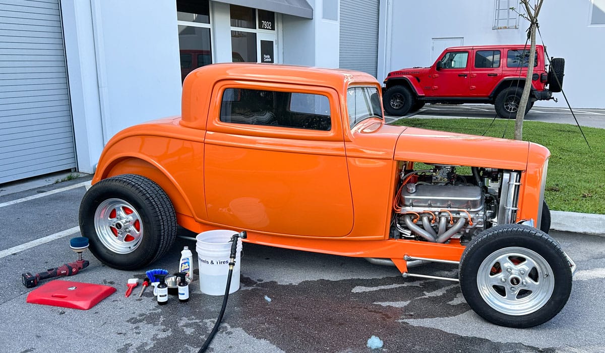 1932 Ford 3-Window Coupe