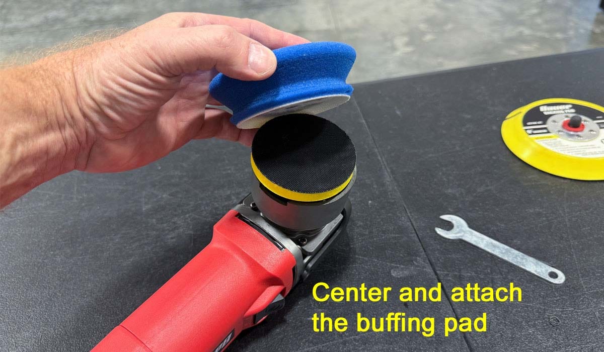 Attaching Buff and Shine pad to Bauer DA