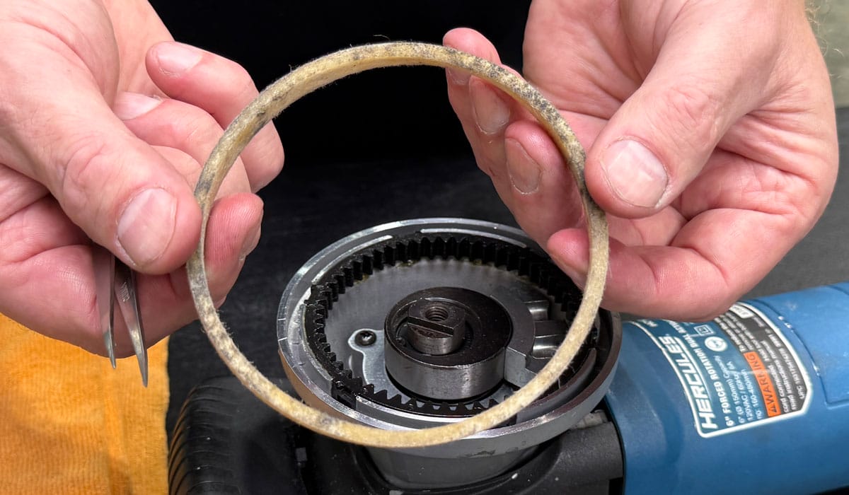 Removing felt ring from backing plate