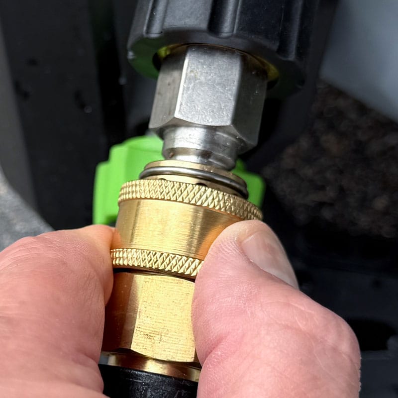 Pressure washer fitting