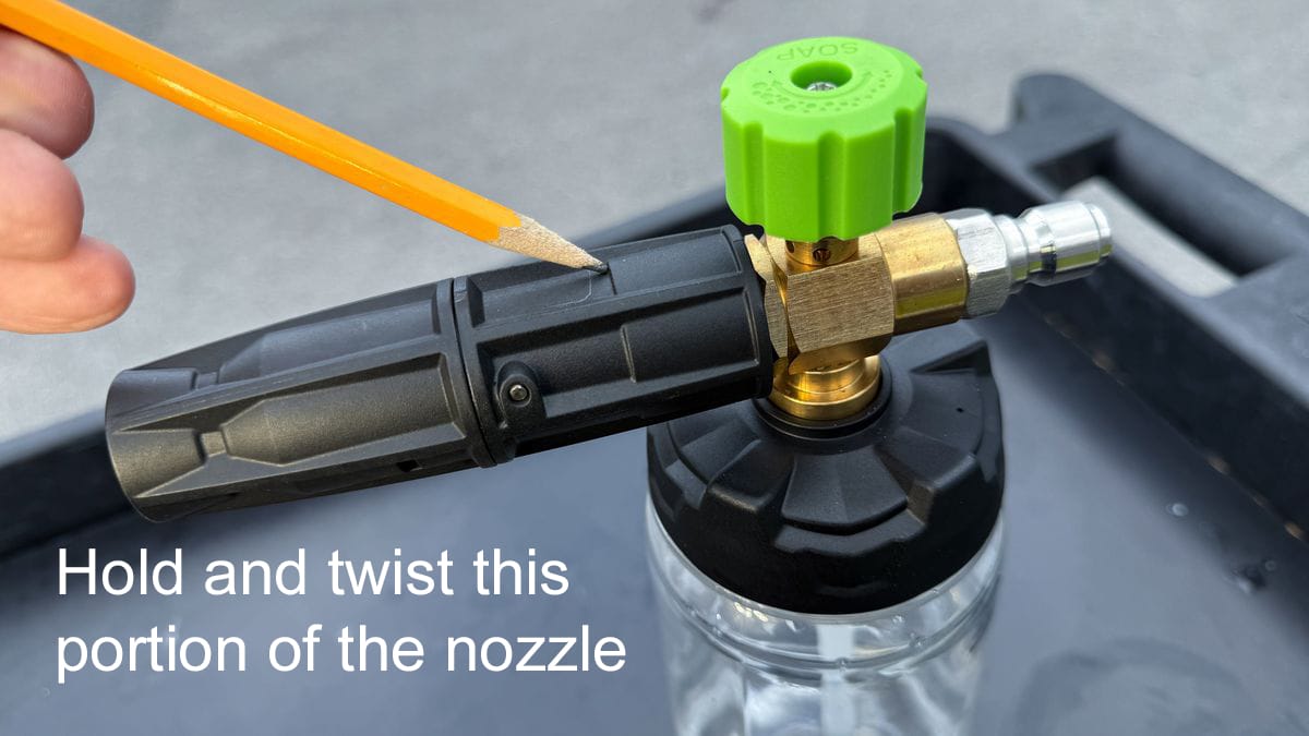 Adjusting spray direction