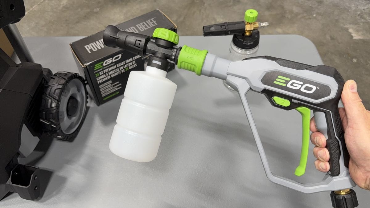 Affixing foam cannon to EGO Pressure Washer spray gun