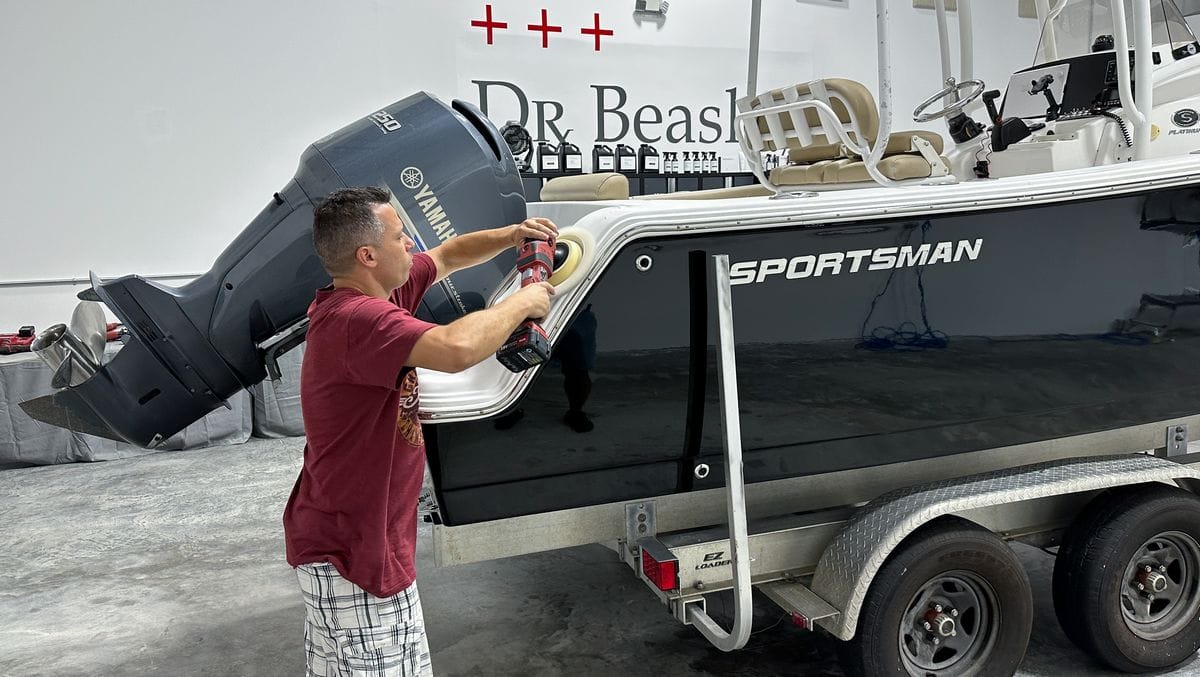 Polishing boat with wool buffing pad