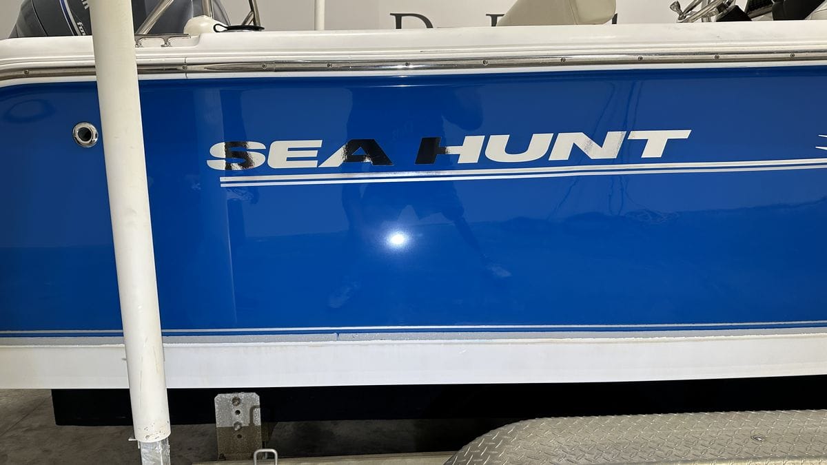 Boat after polishing and ceramic coating