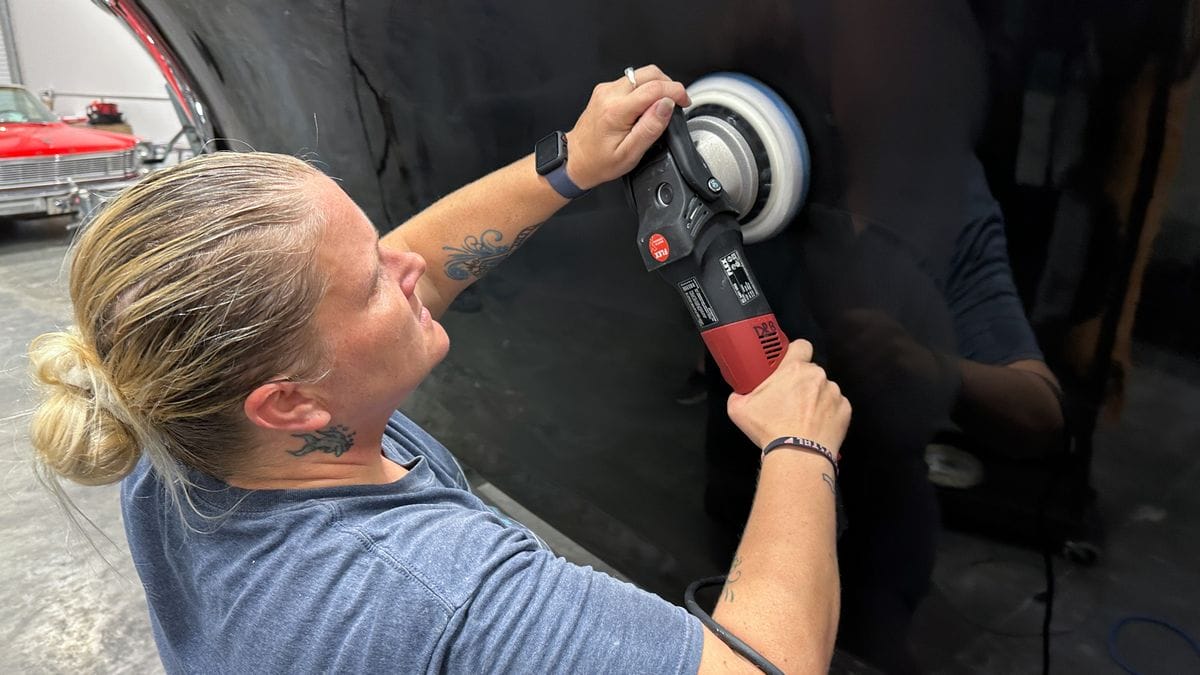 Polishing boat to remove holograms