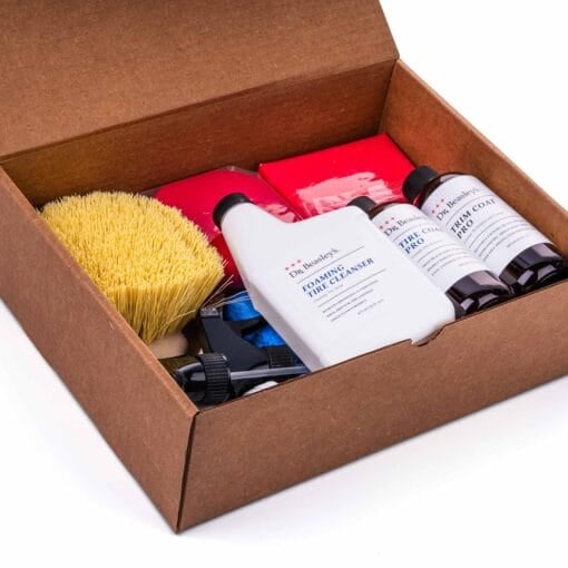 Contents of Dr. Beasley's Trim & Tire Coating Kit